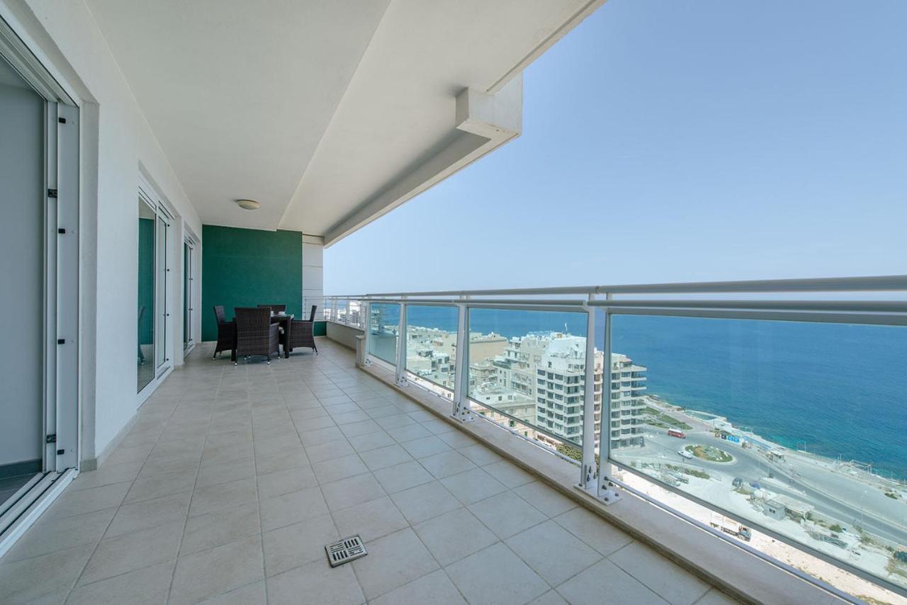 Seafront Luxury Apartment With Pool سليمة المظهر الخارجي الصورة